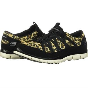 Skechers Women's Sport-Active, Slip-on Leopard Print Sneaker Size 5